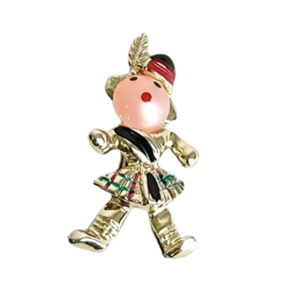 Vintage Scottish Dancing Man Brooch Kilt Feather Hat Gold Tone Small Pin‎ 60s